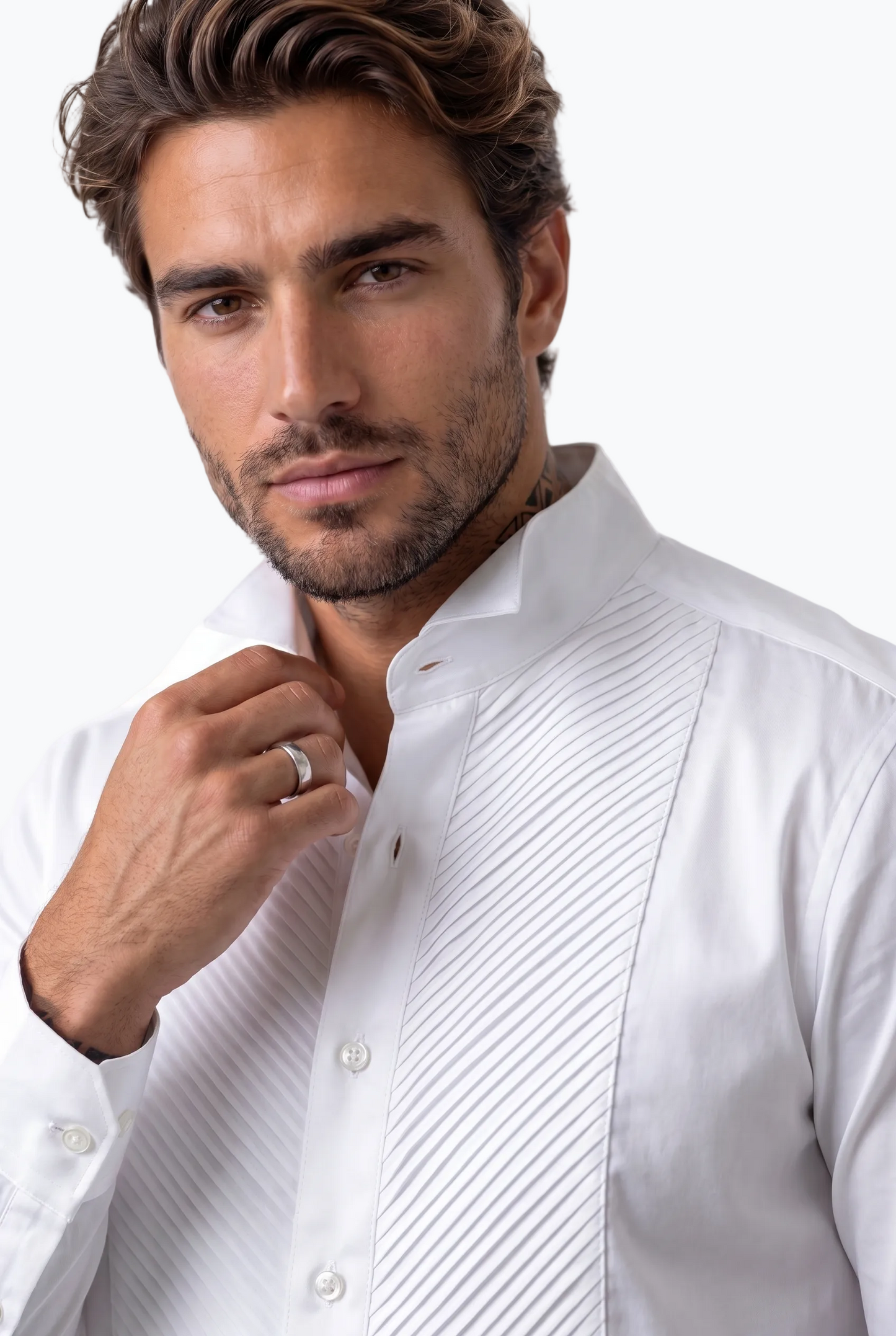 Classic Broken Collar With Diagonal Pleat