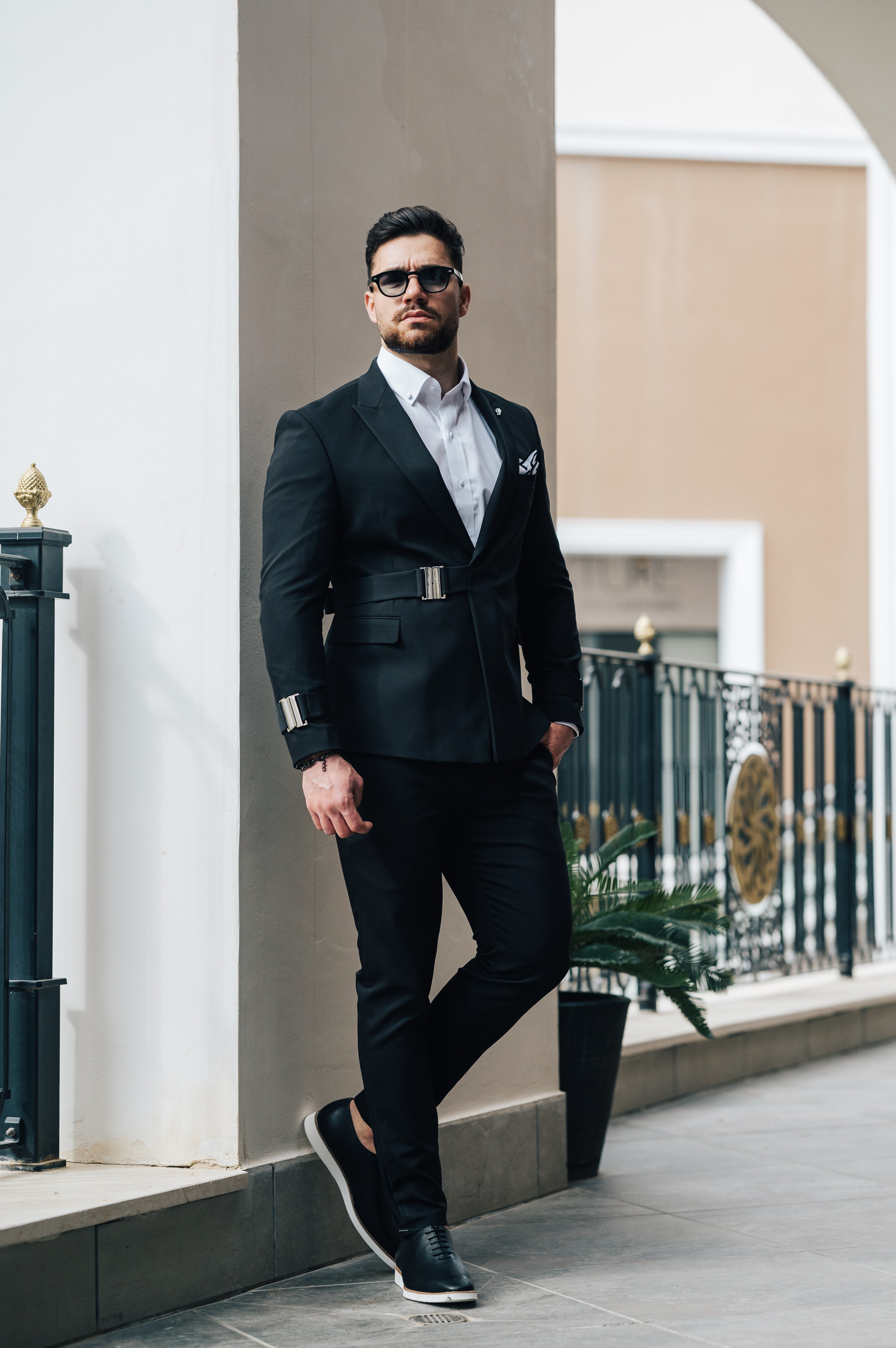 Silver Buckles - Black