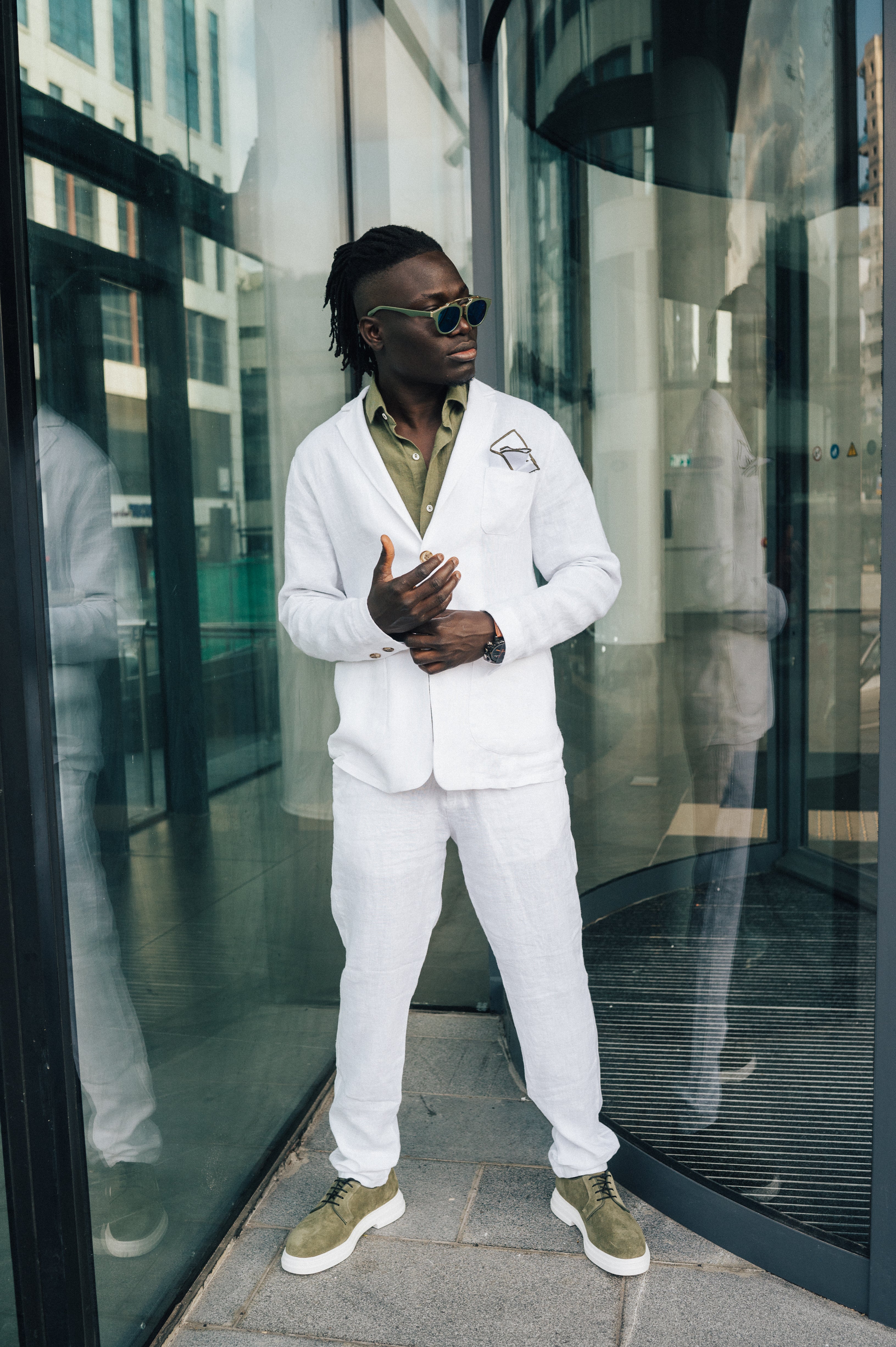 Relaxed White - Linen