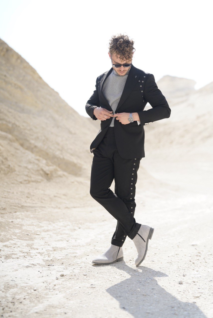 Silver Eyelet - Black