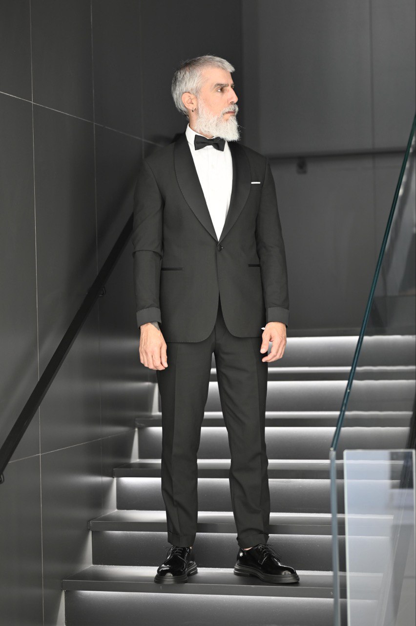 Cuff Accent Tuxedo - Black
