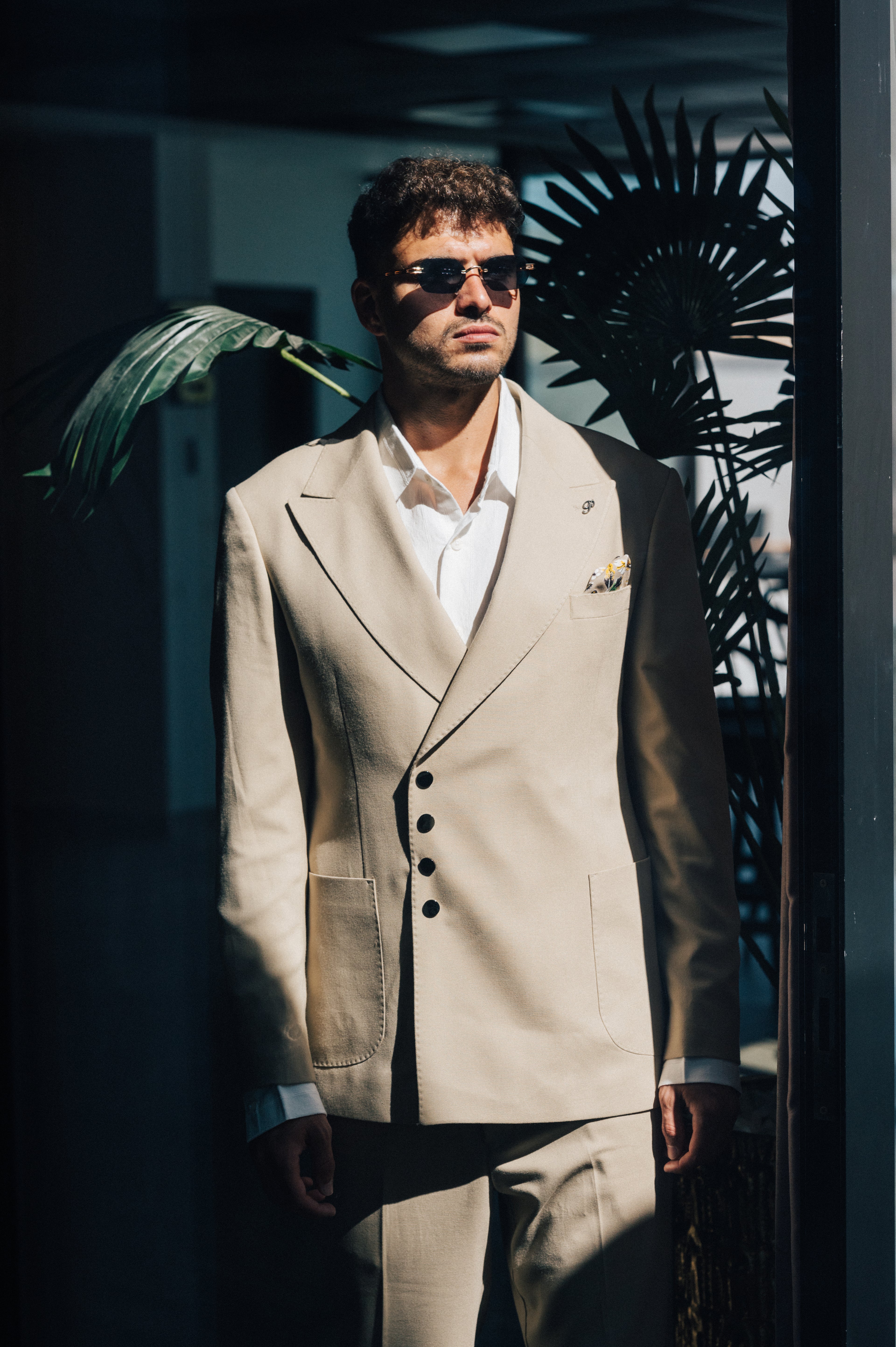 4 Buttons Closure - Beige